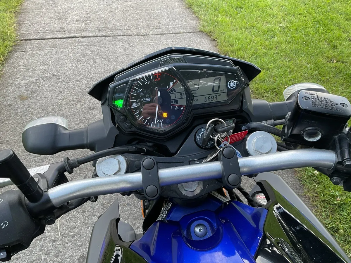 YAMAHA MT03 comes with helmet jacket boots + - Image 3