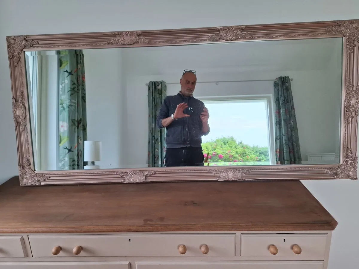 Miror - Image 1
