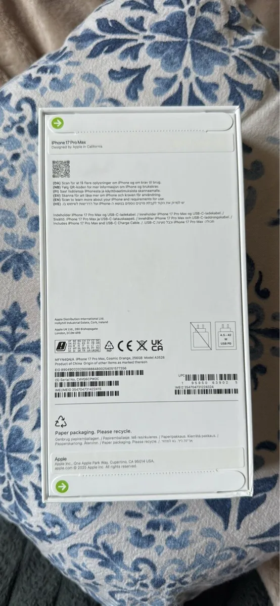iPhone 17pro Max 256gb Orange - Image 2