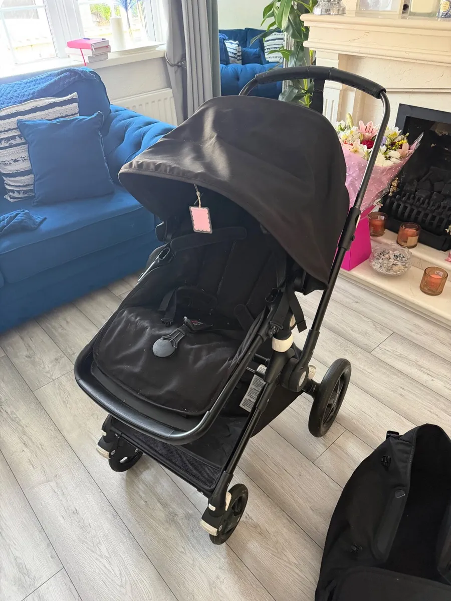 Bugaboo Lynx Pram & Car seat - Image 3
