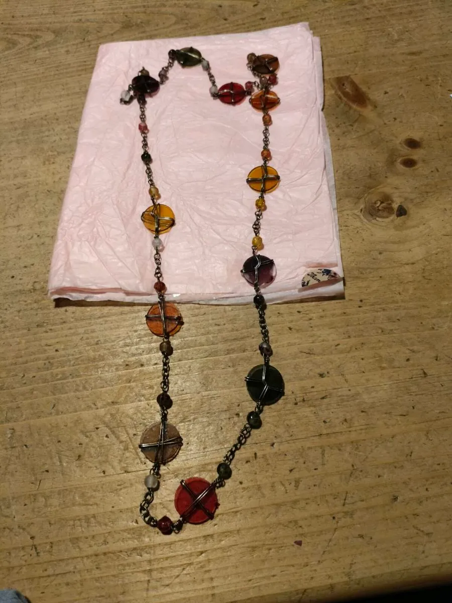 This item is a bohemian-style wire-wrapped beaded - Image 3