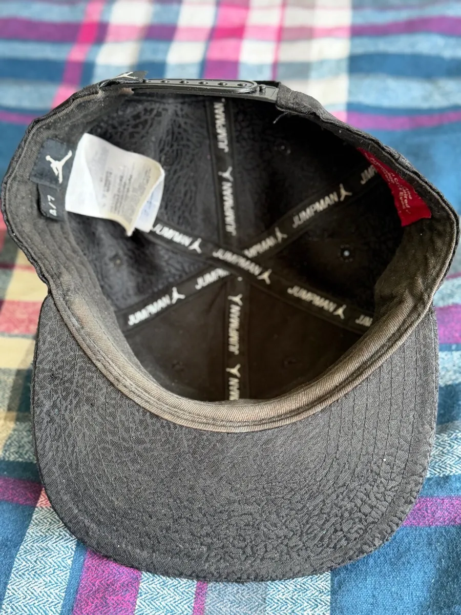 Pair of Nike Air Jordan Hats - Image 3
