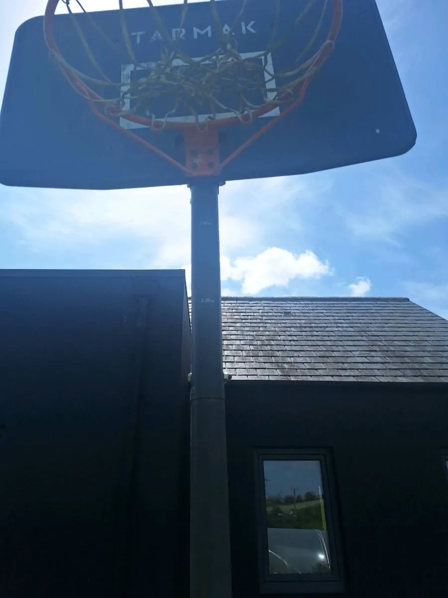 Tarmak basketball adjustable hoop - Image 2