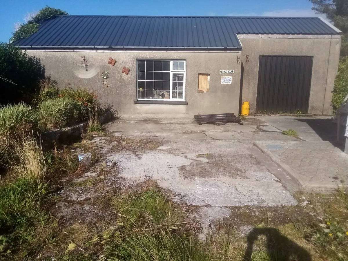 BUNGALOW - Image 3
