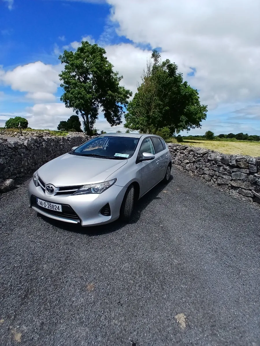 Toyota Auris 2014 - Image 1