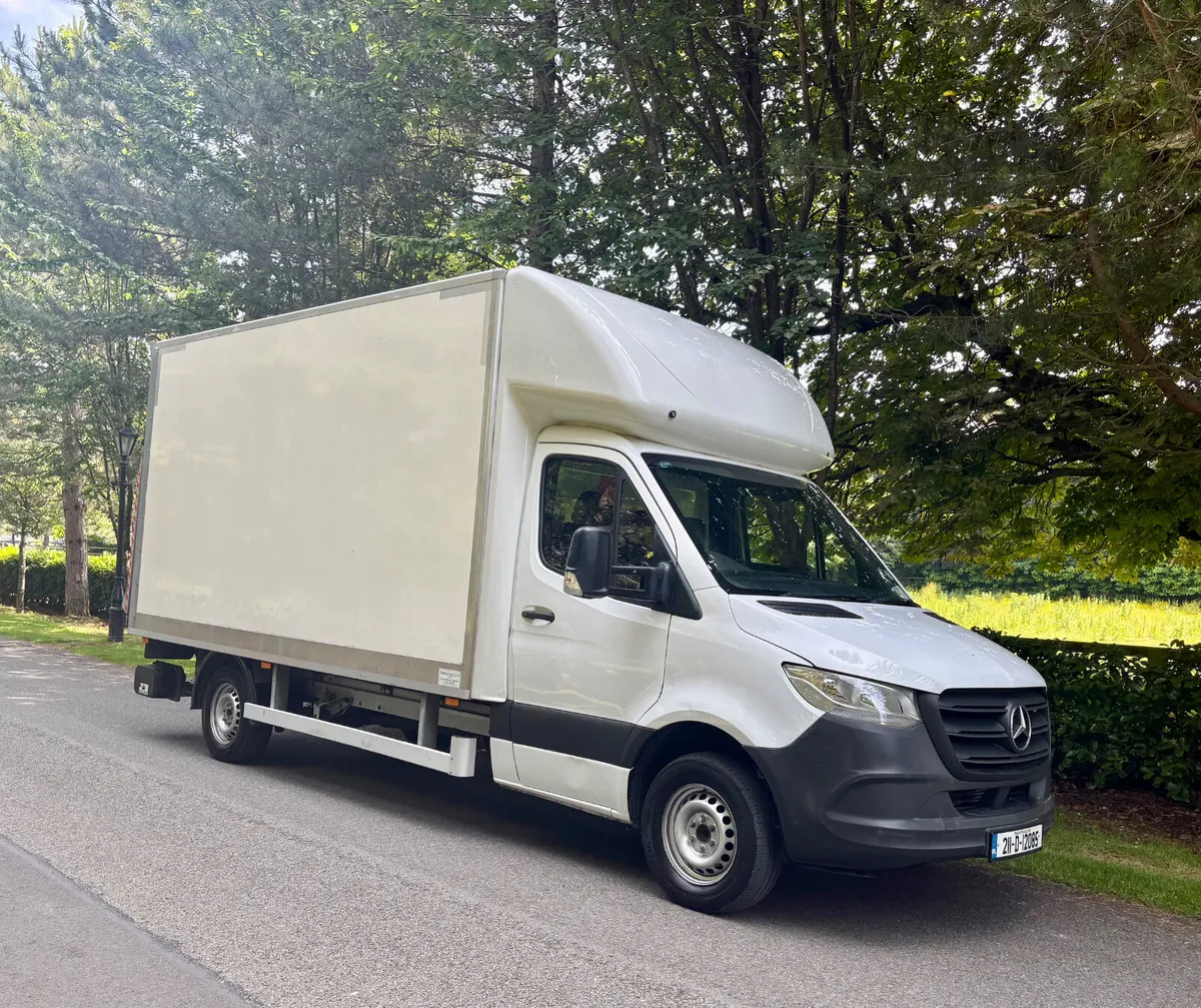 2021 Mercedes Benz Sprinter BOX BODY - Image 4
