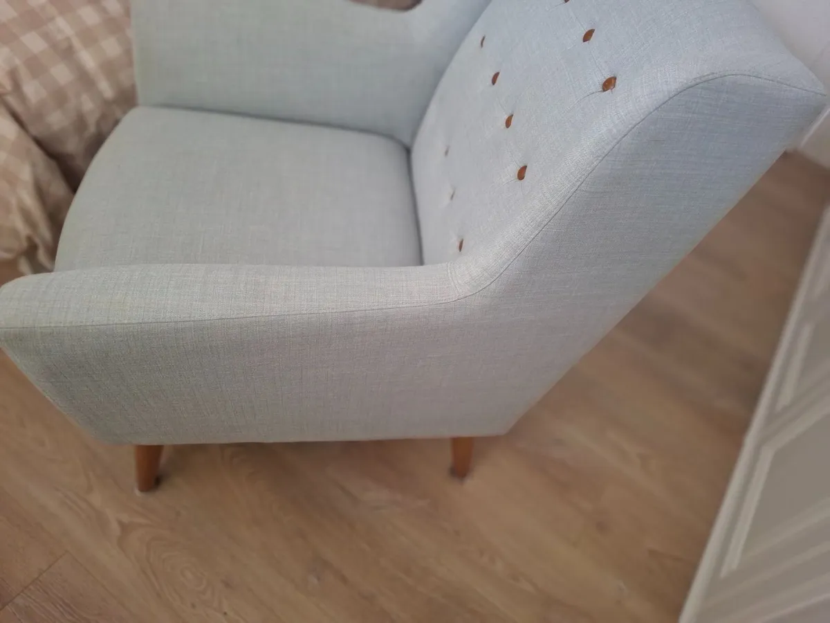 BEAUTIFUL NEW ARMCHAIR DUCK EGG BLUE. NEVER USED!! - Image 2