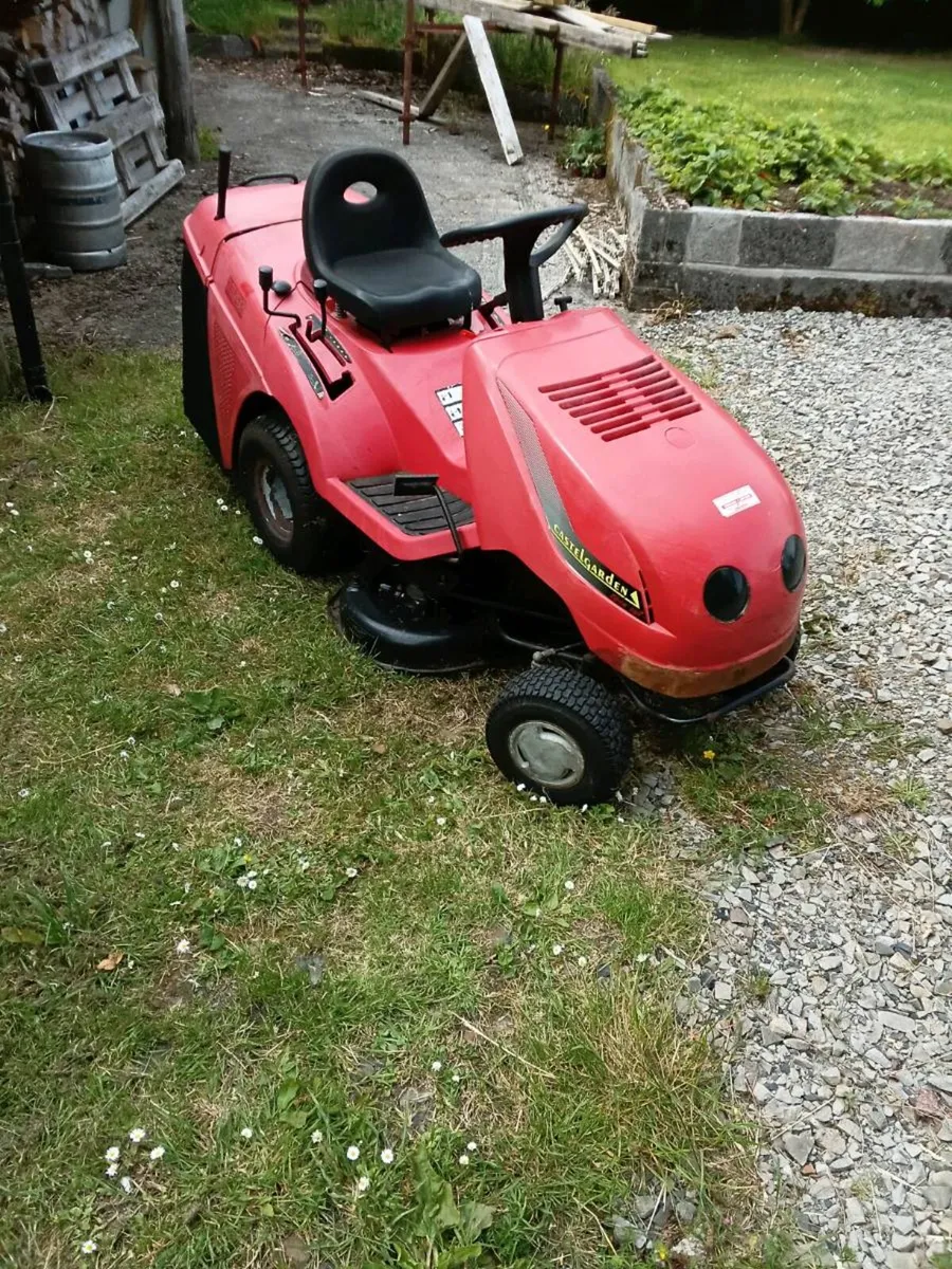 Ride on mower - Image 2