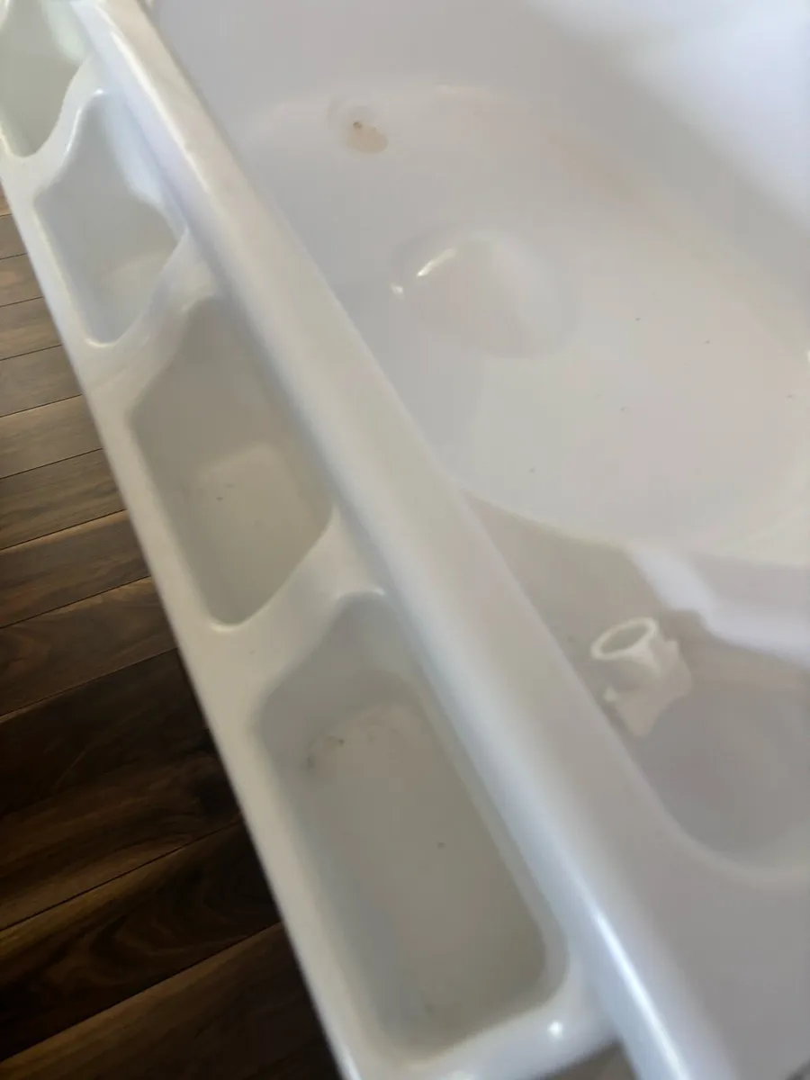 Nappy changer with bath - Image 3