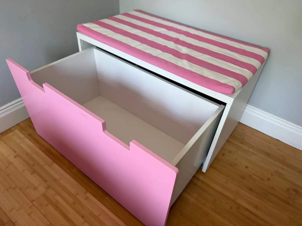 Storage unit - Image 1