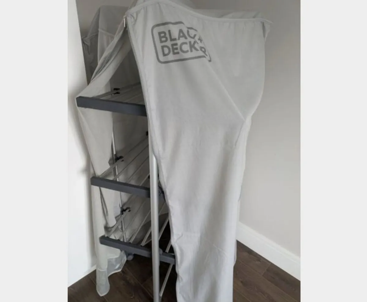 Black+Decker Heated Clothes Airer - Image 3