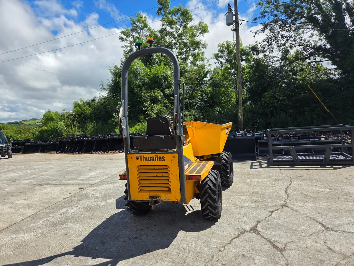THWAITES  3 TON  SWIVEL  HYDROSTATIC - Image 2