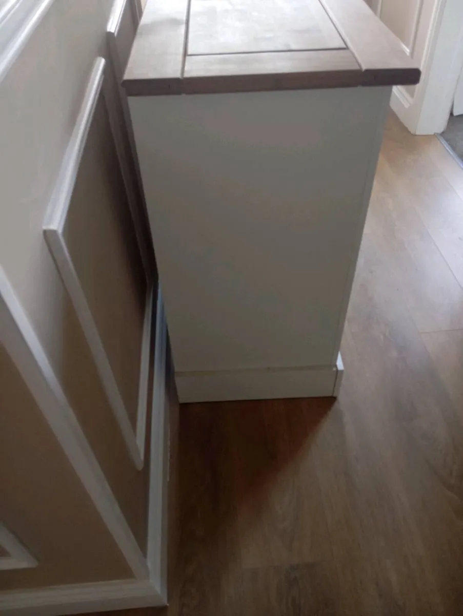 Sideboard - Image 2