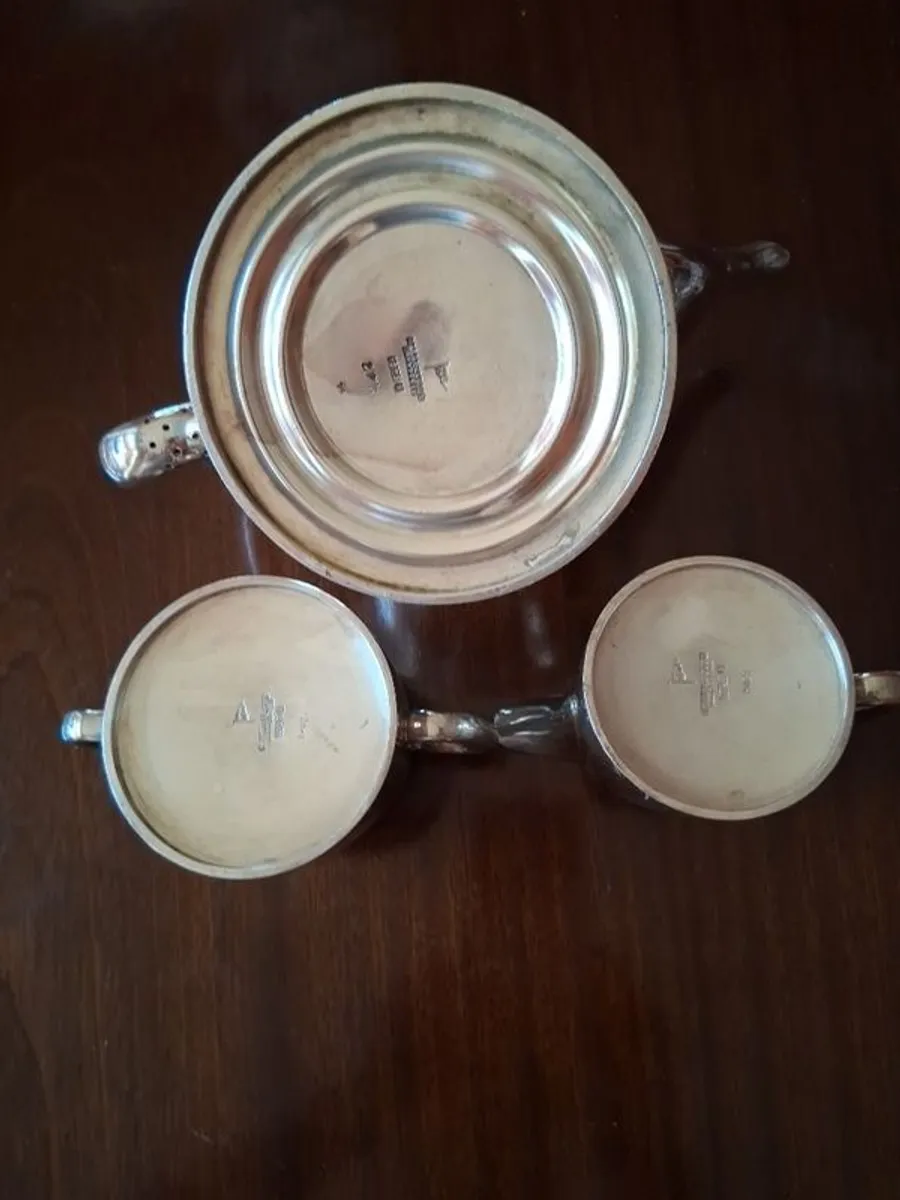 Silver plated teapot creamer & sugar bowl - Image 2