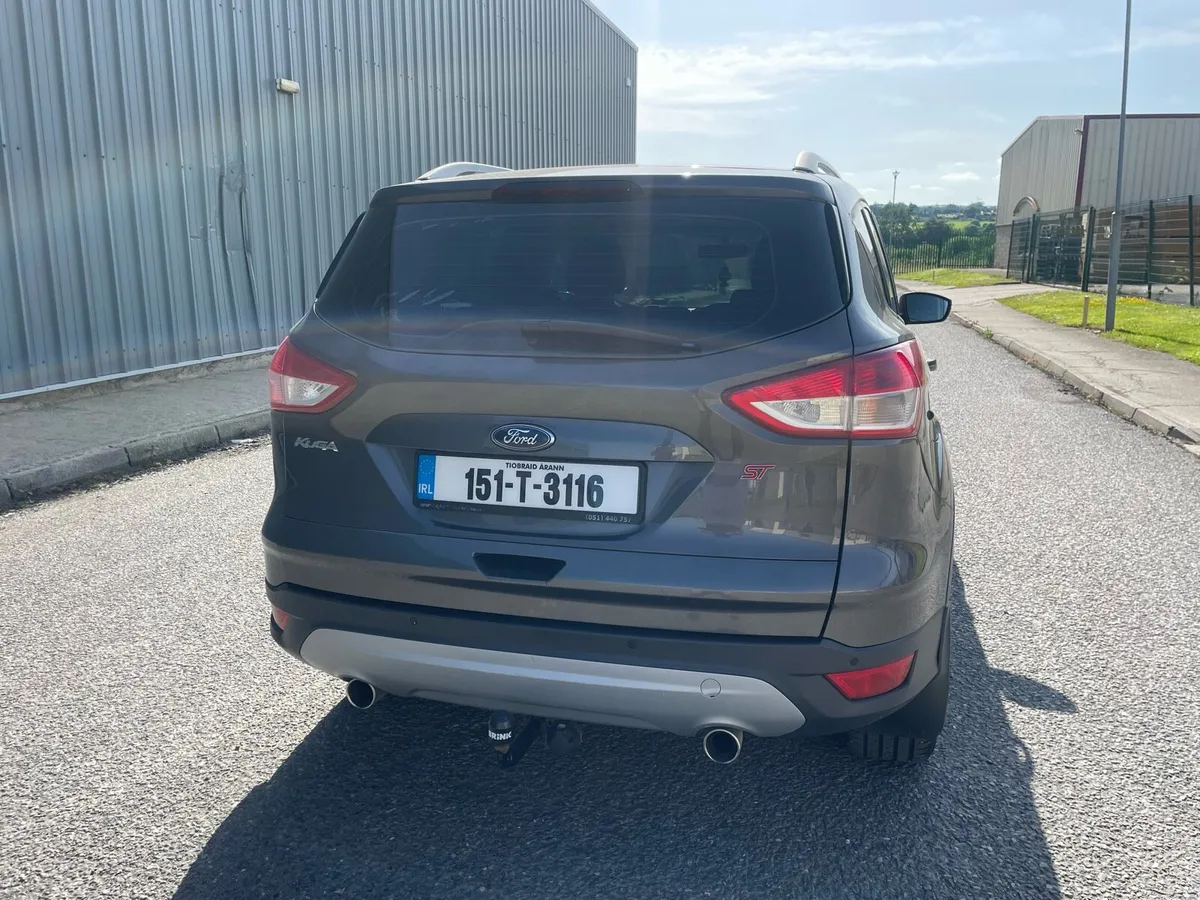 2015 Ford Kuga Crew Cab NEW TEST - Image 3