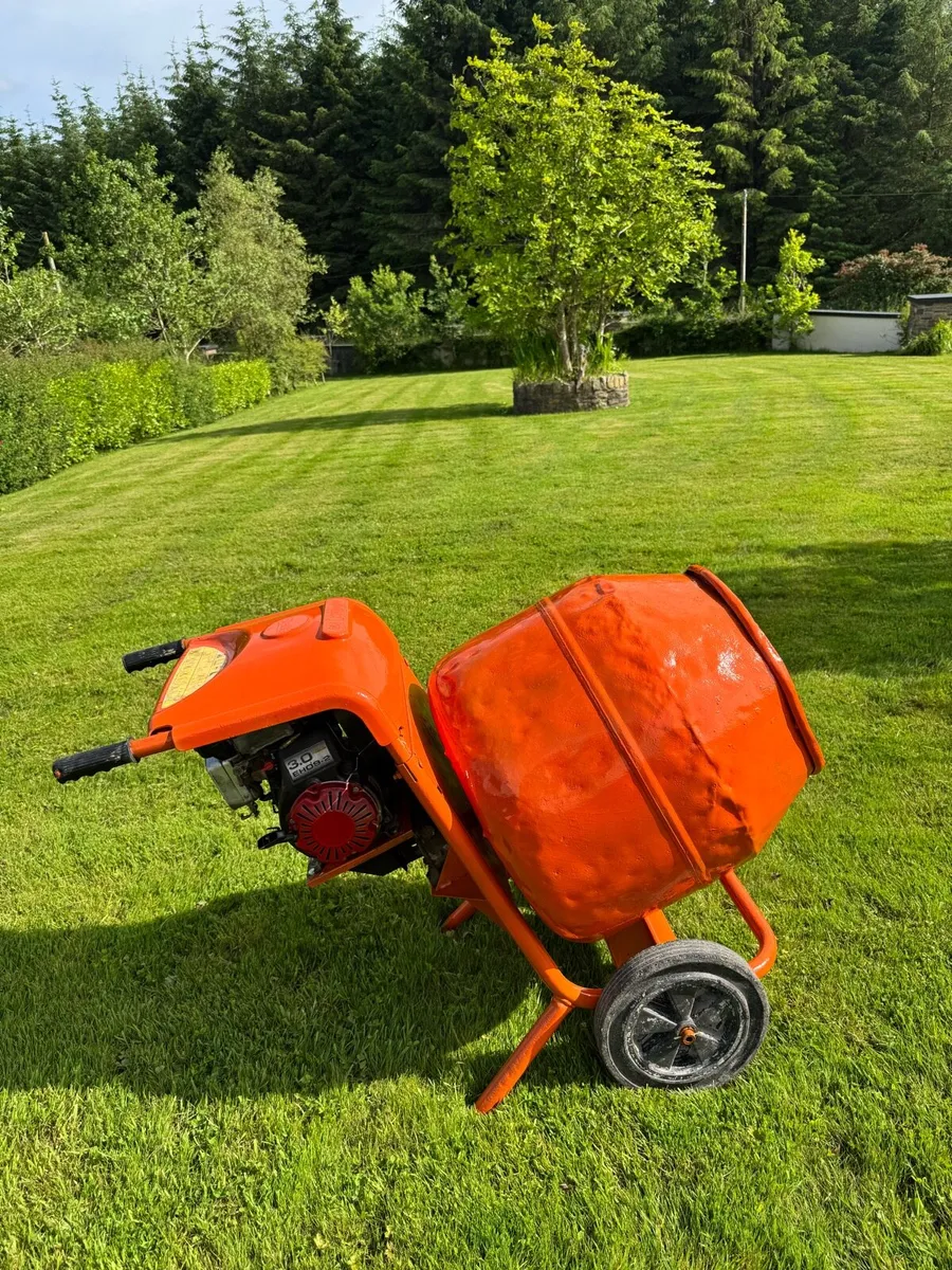 Belle Petrol Cement Mixer - Image 1