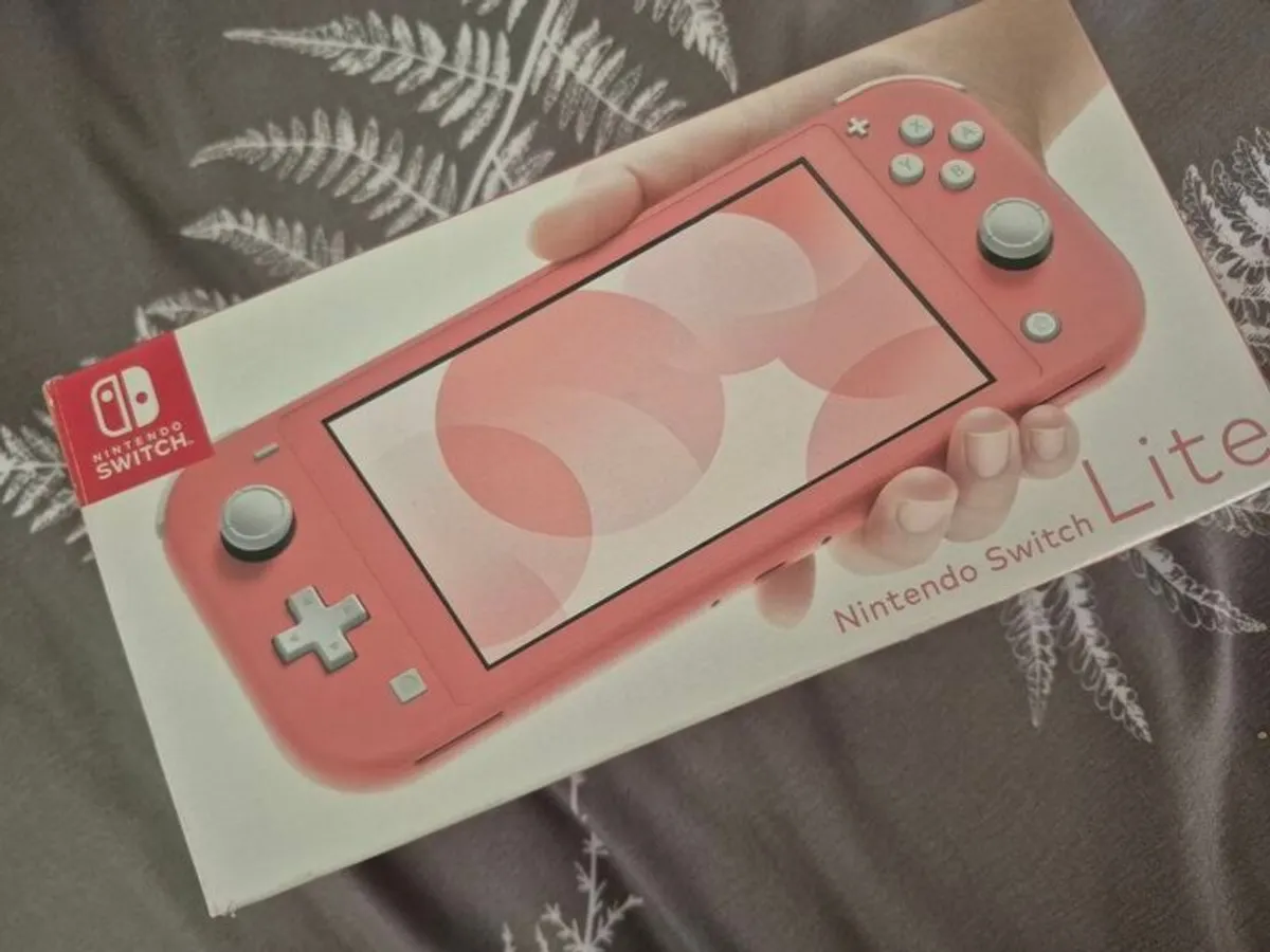 Nintendo Switch Lite - Image 1