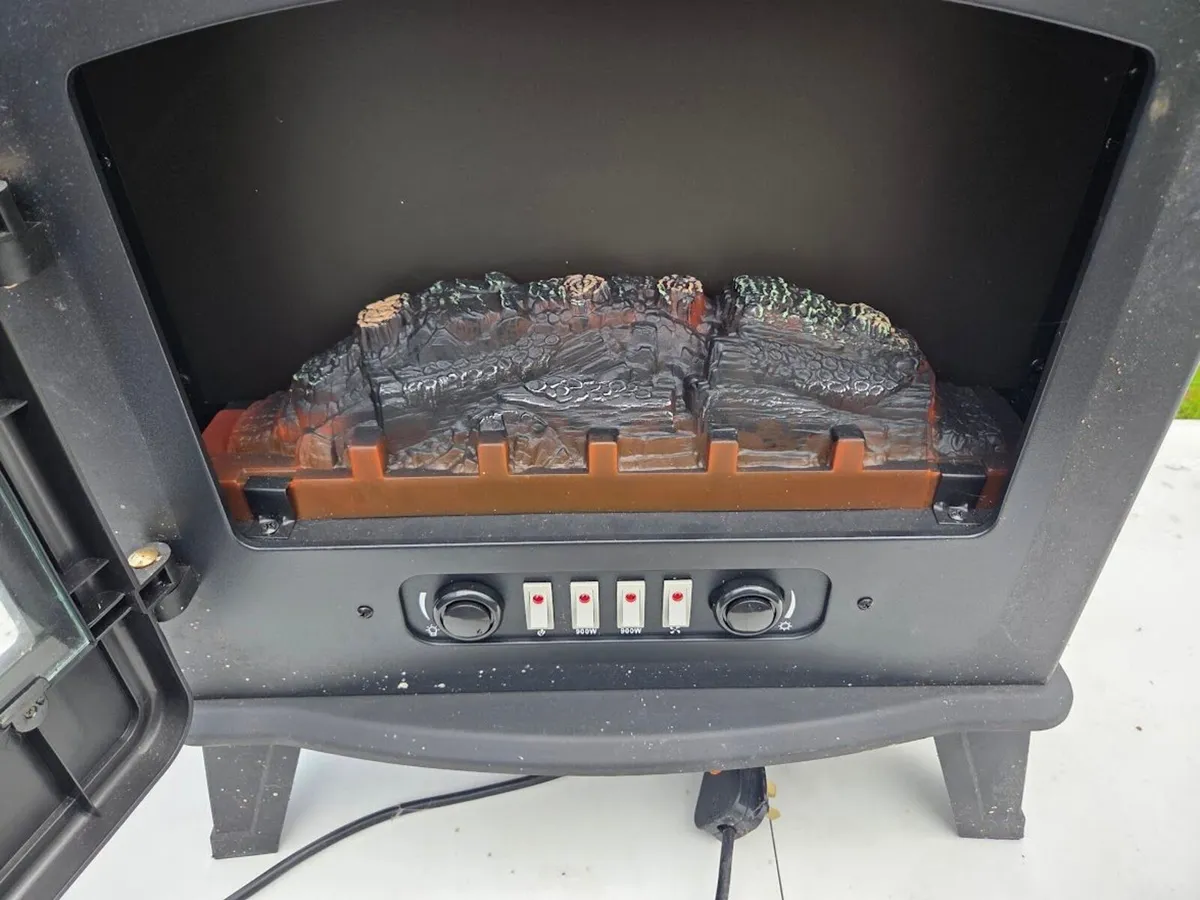 Electric Stove Effect Heater/Fireplace | €40 - Image 2