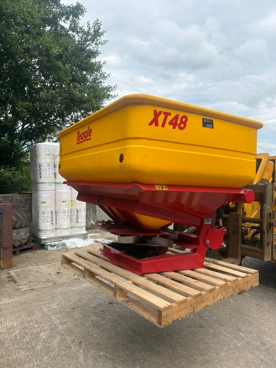 Teagle Fertilzer spreader - Image 1