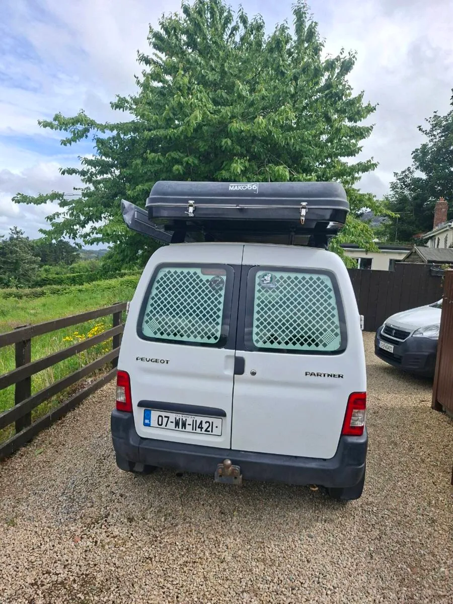 Camper van - Image 1