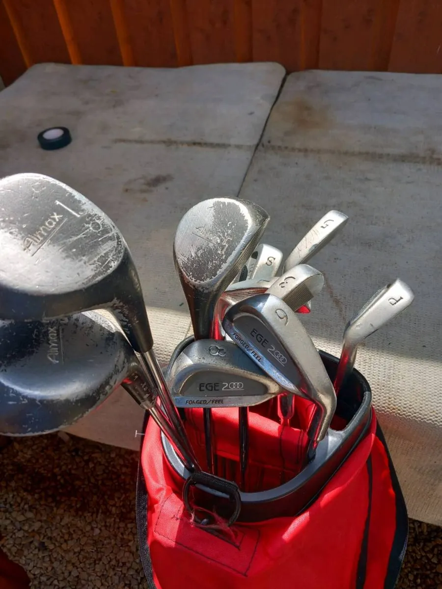 Golf clubs and bag.  Right handed clubs - Image 2