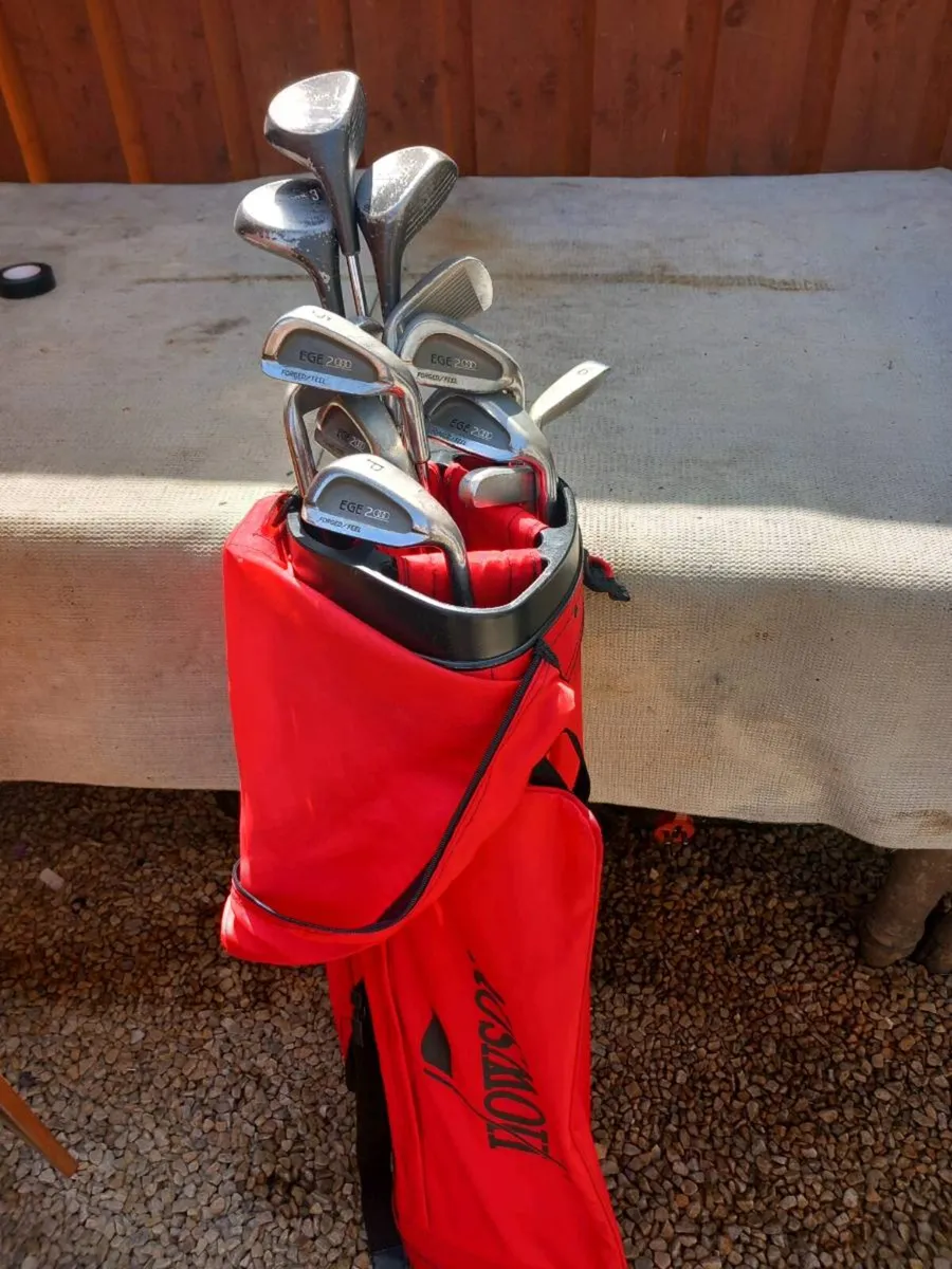 Golf clubs and bag.  Right handed clubs - Image 3