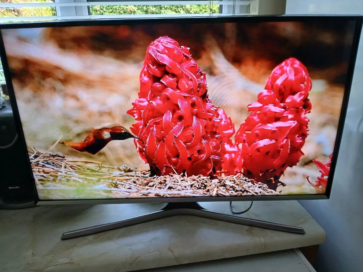 Samsung 32inch super smart hdmi tv. - Image 2