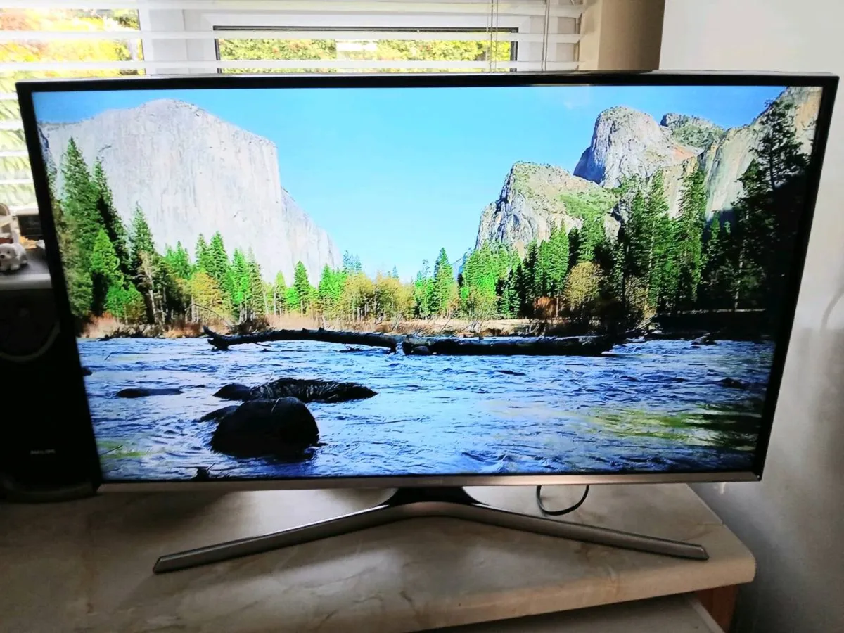 Samsung 32inch super smart hdmi tv. - Image 3