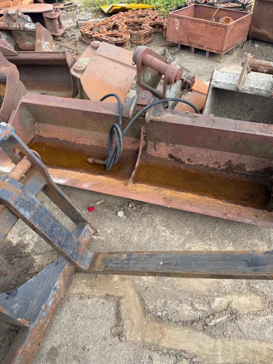 buckets - Image 2
