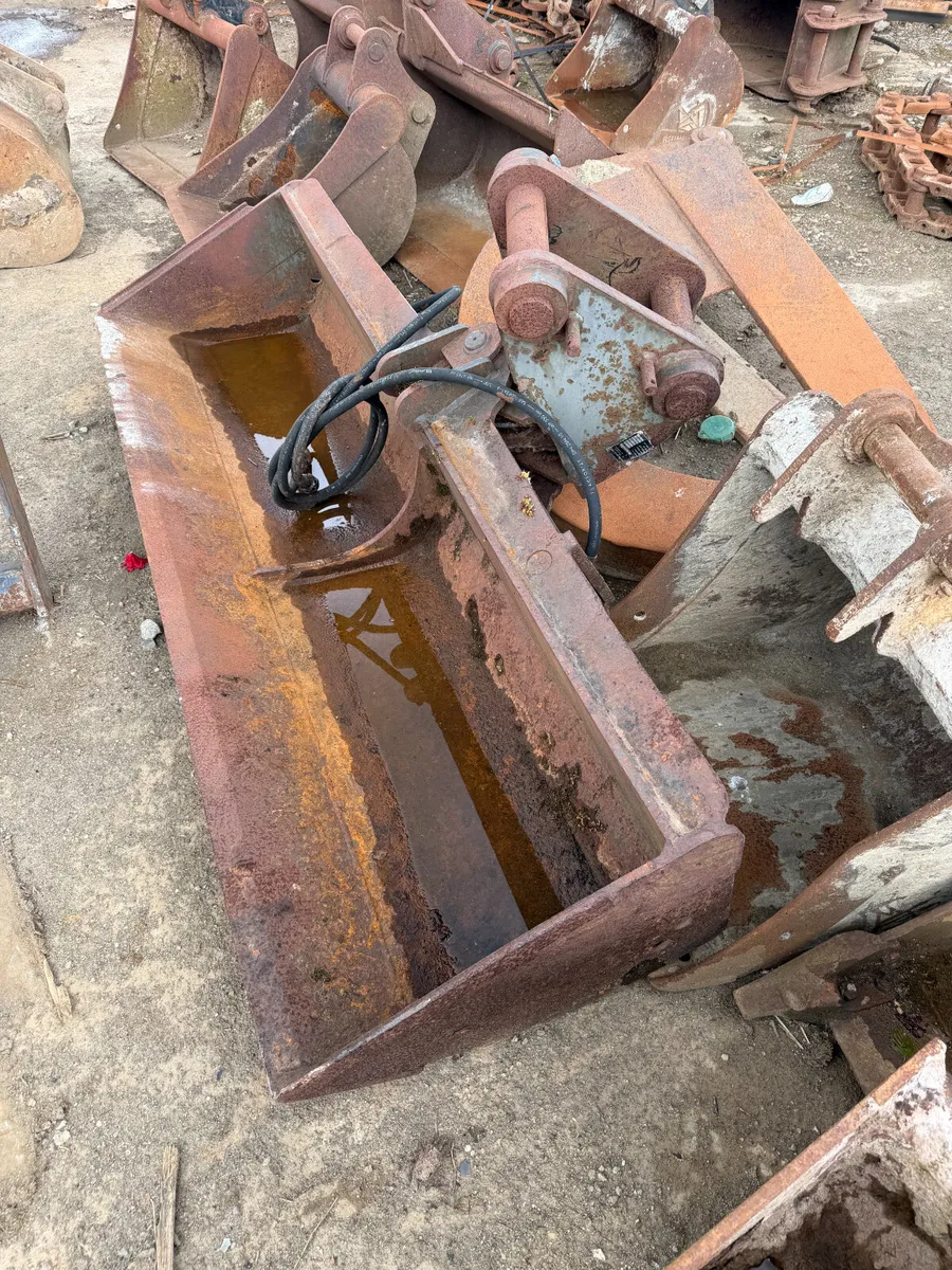 buckets - Image 3