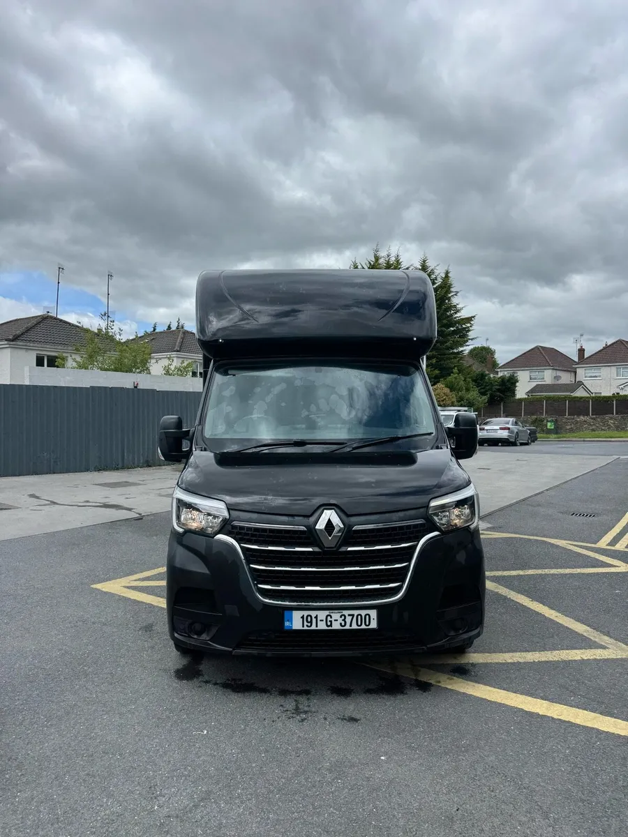 2019 Renault Master Giblin Body - Image 3