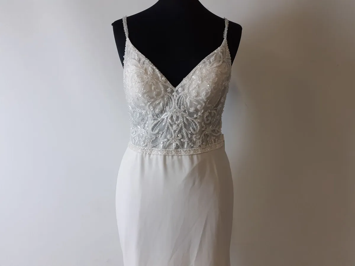 Online Alice May Bridal Wedding Dresses Auction  - Image 3