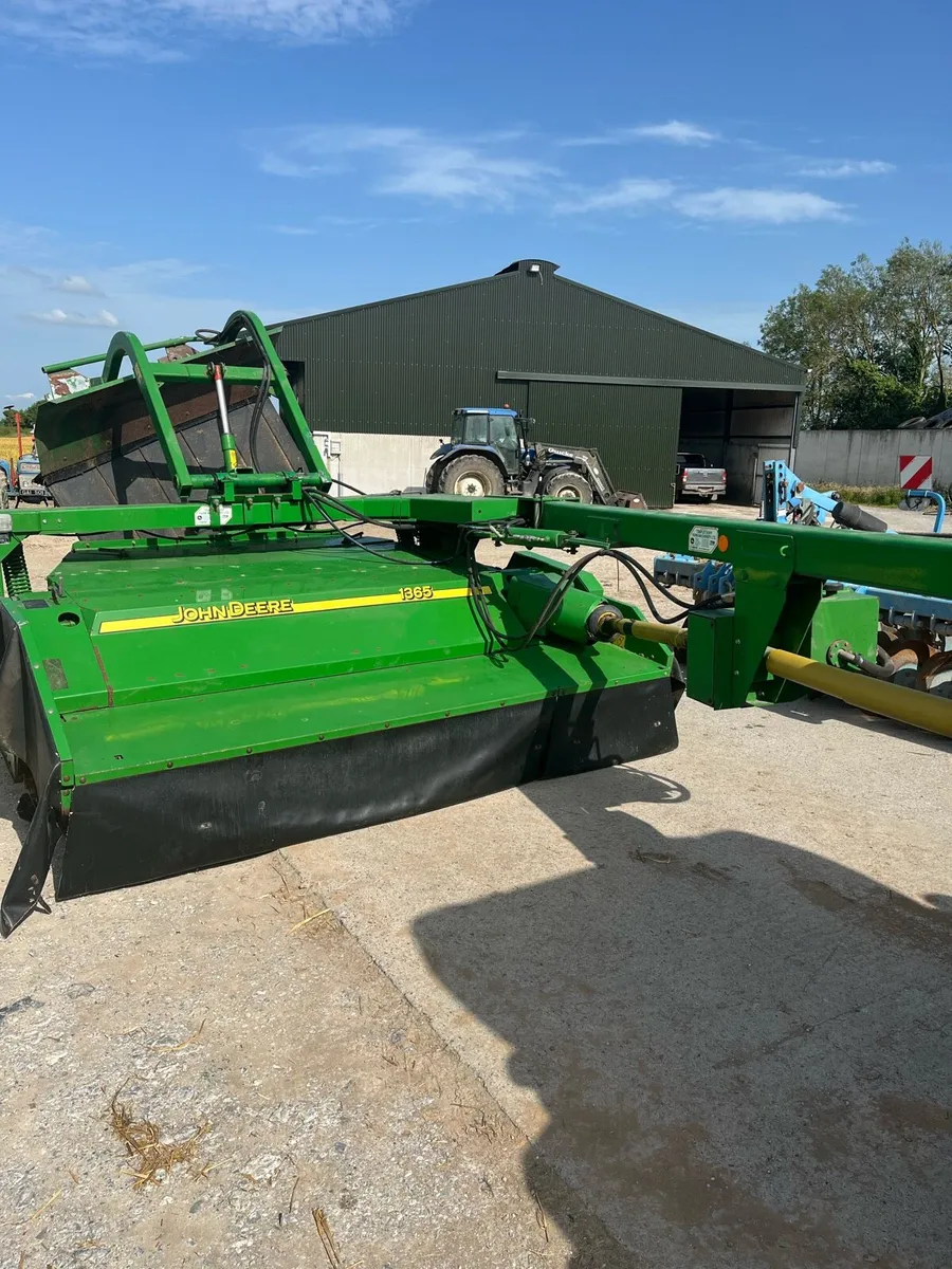 John deere 1365 mower - Image 1