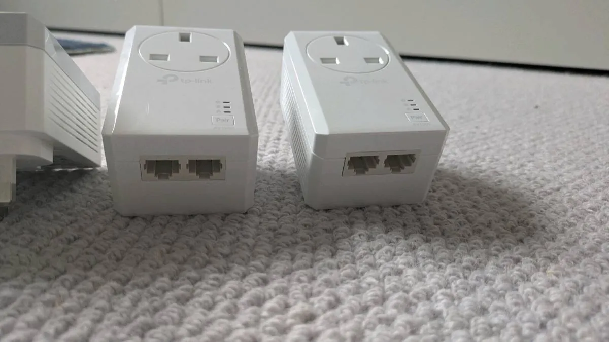 Tp-link Ethernet power line adaptors - Image 3