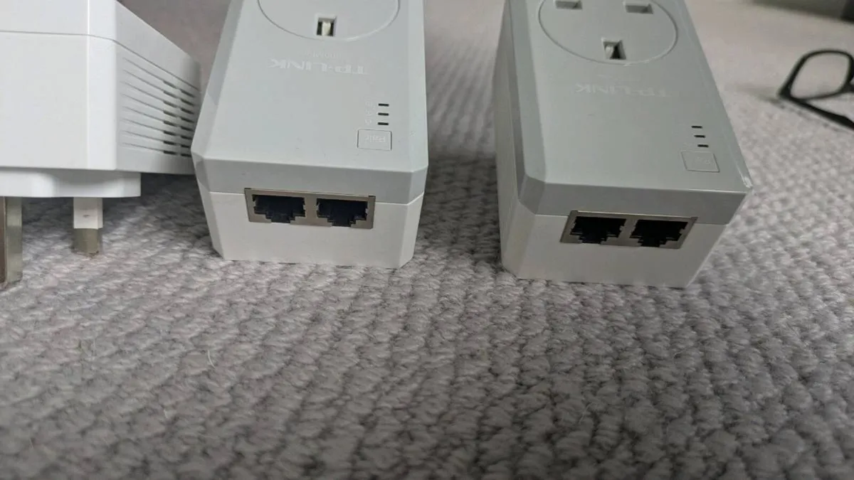 Tp-link Ethernet power line adaptors - Image 4