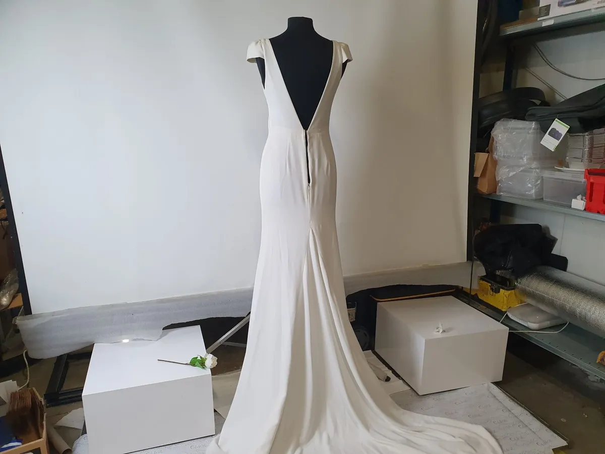 Online Alice May Bridal Wedding Dresses Auction - Image 3