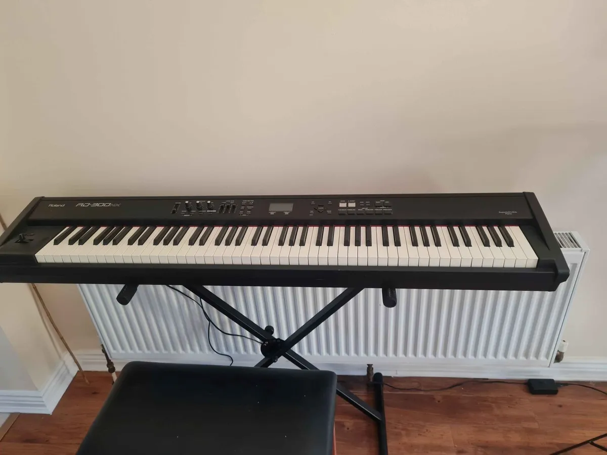 Roland RD-300NX - Image 2
