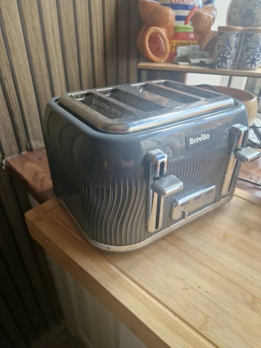 Kettle amd toaster - Image 3