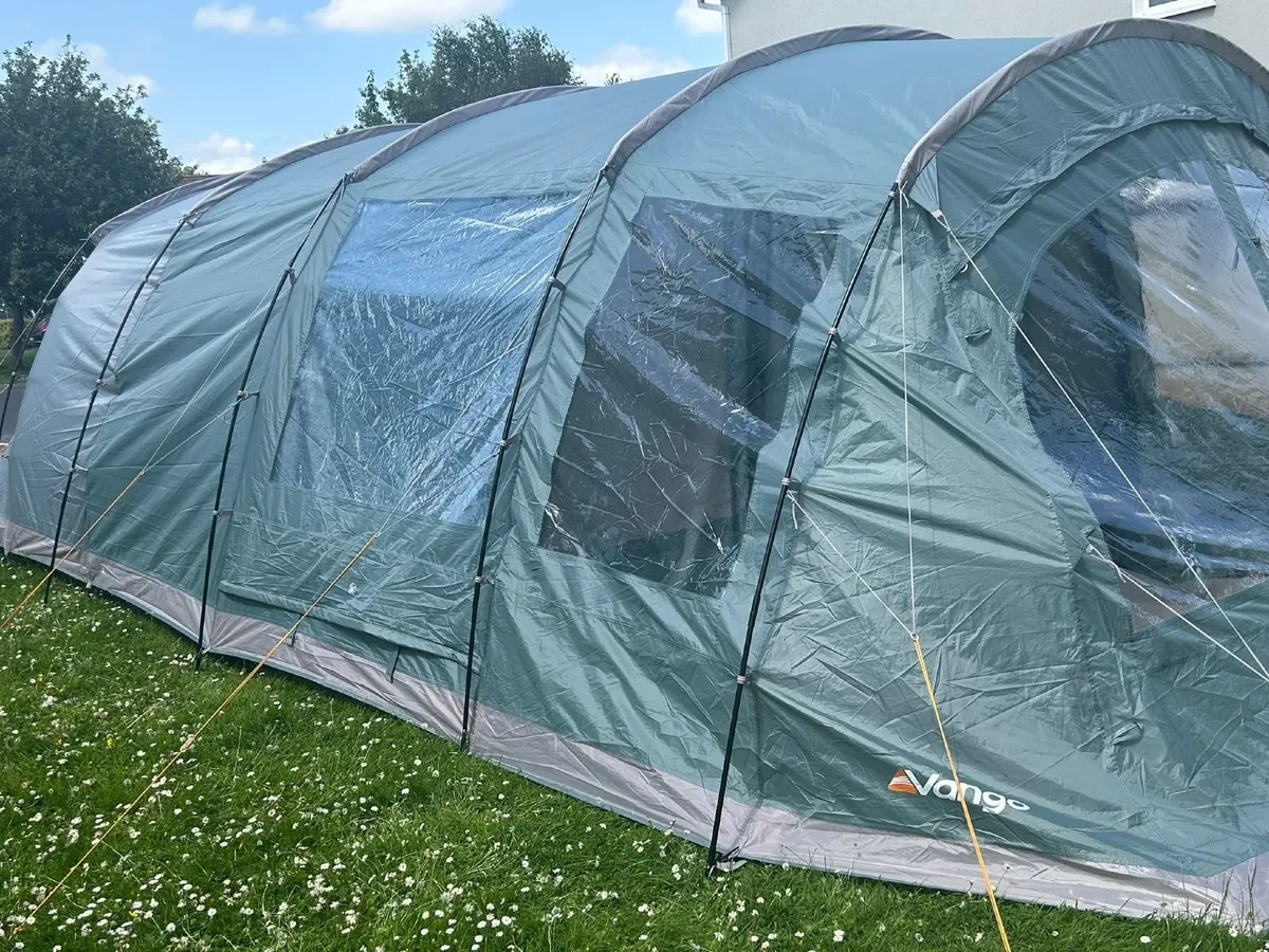 Tent - Image 4