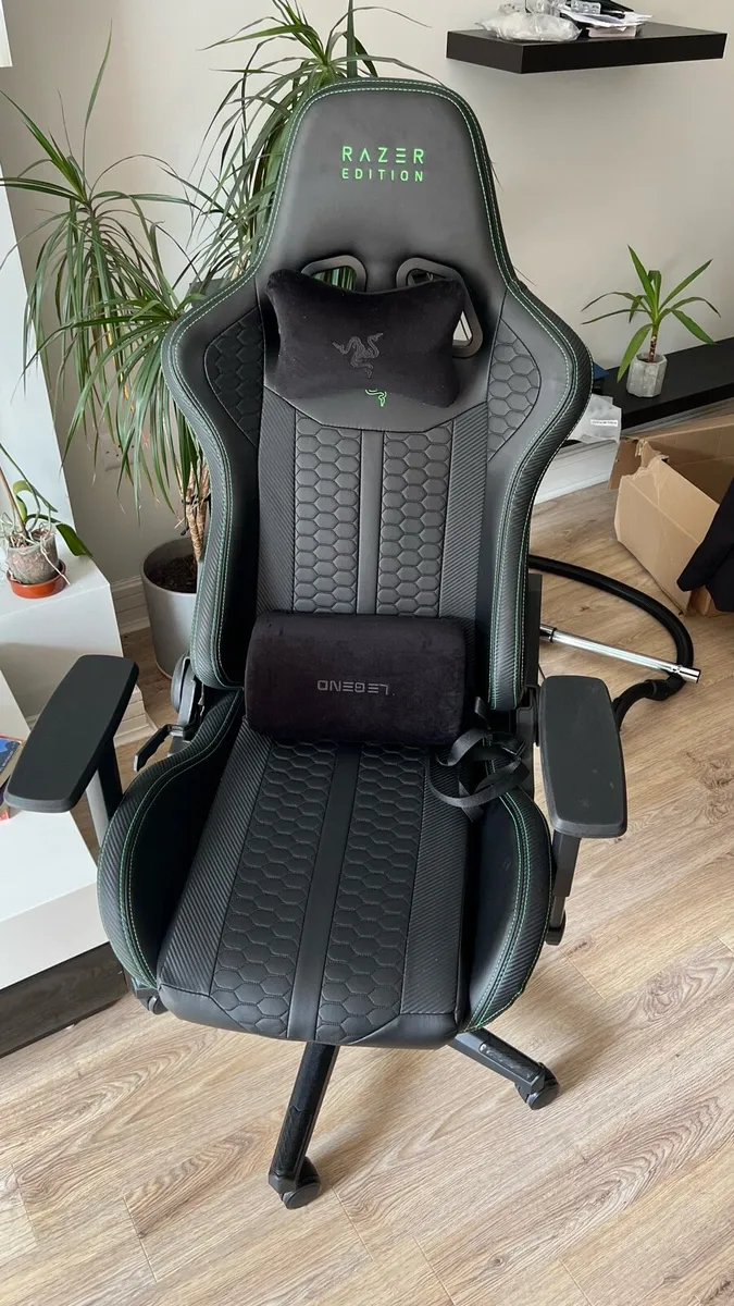 Razer Edition Gaming Chair by Legend - Image 1
