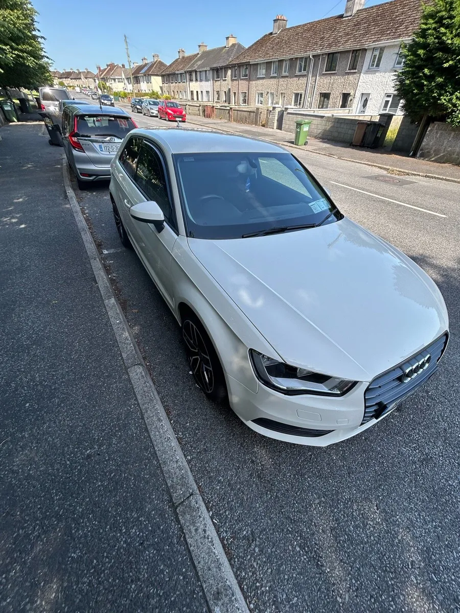 Car - Image 3