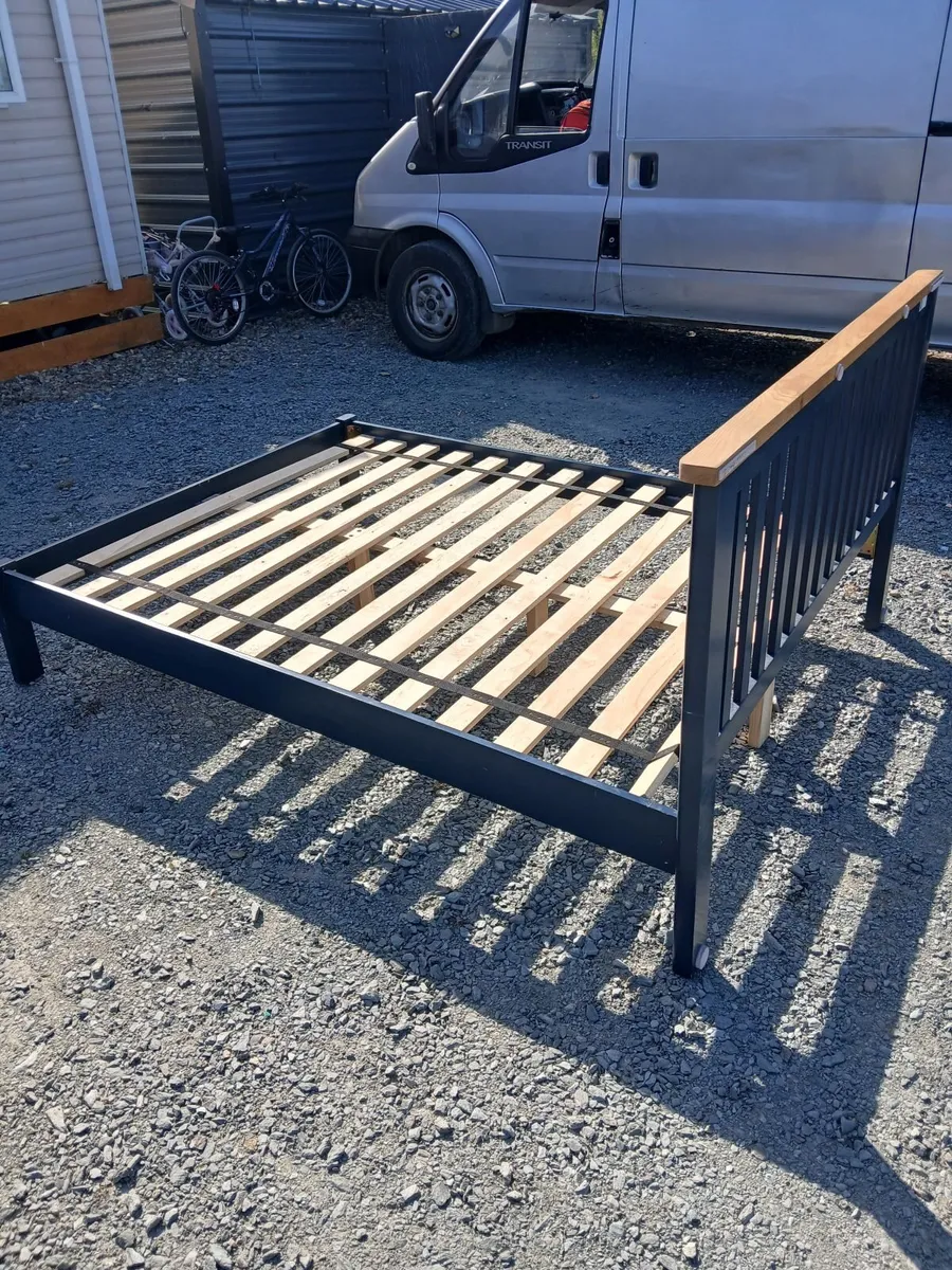 Bed - Image 3
