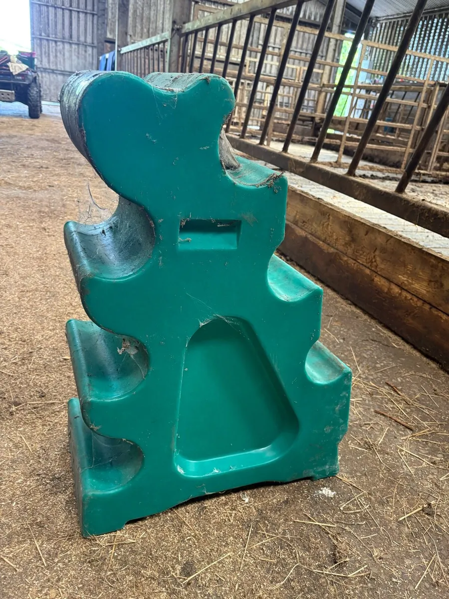 Tack - Image 1