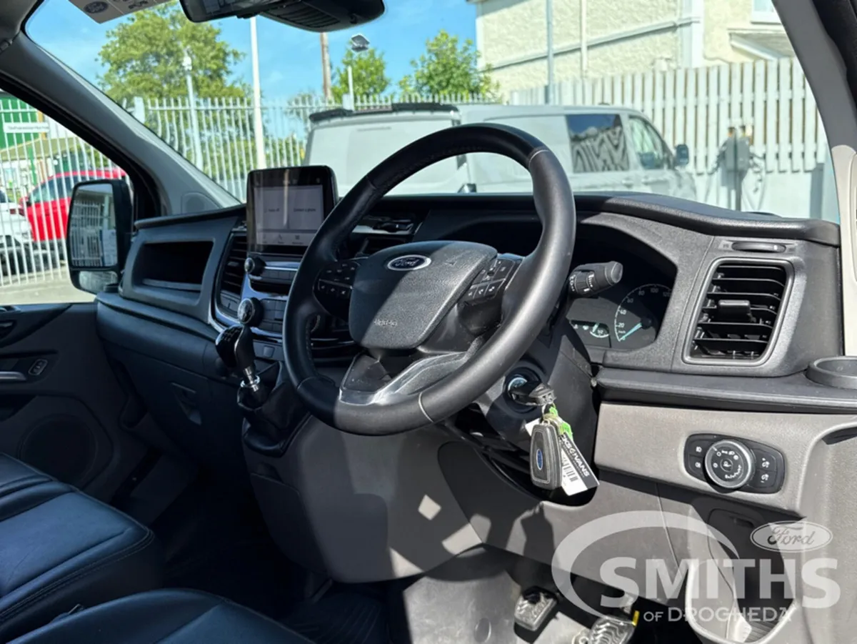 Ford Transit Custom TRAIL 2.0TD 170PS LWB - Image 2
