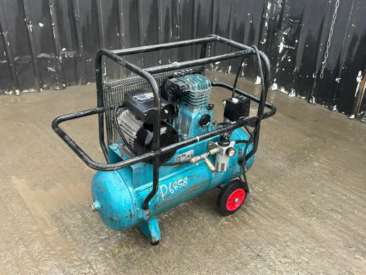 Clarke 110V Site Air Compressor - Image 1