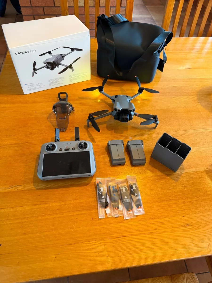 Dji mini 5 pro full combo - Image 2