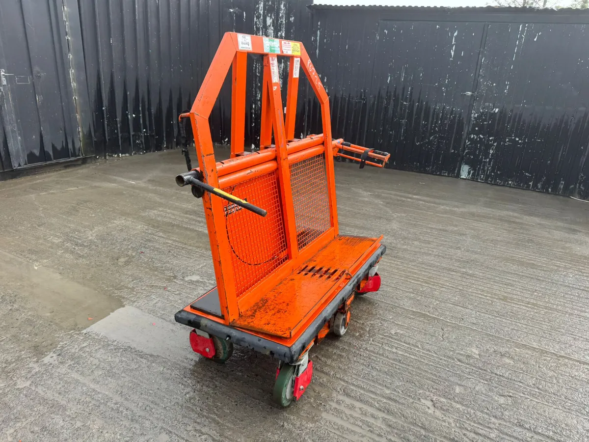 Board/Glass Trolley - Image 4