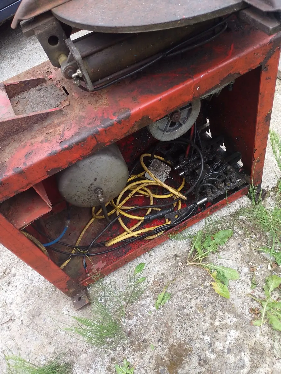 Corghi tyre machine parts or repairs - Image 2