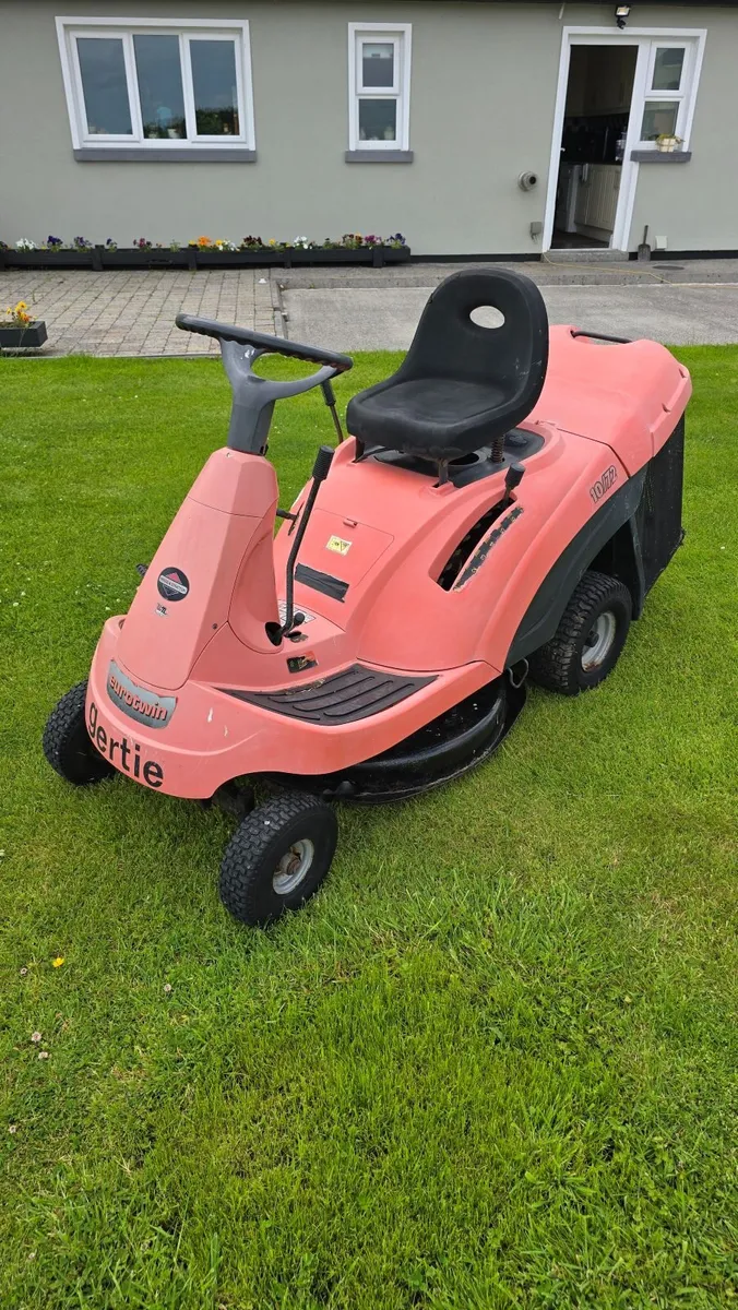 Castlegarden F72 Ride-On Lawnmower - Image 4