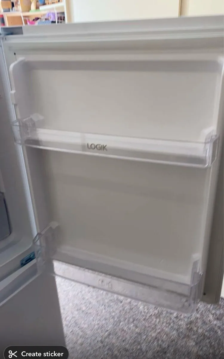 Fridge freezer - Image 2